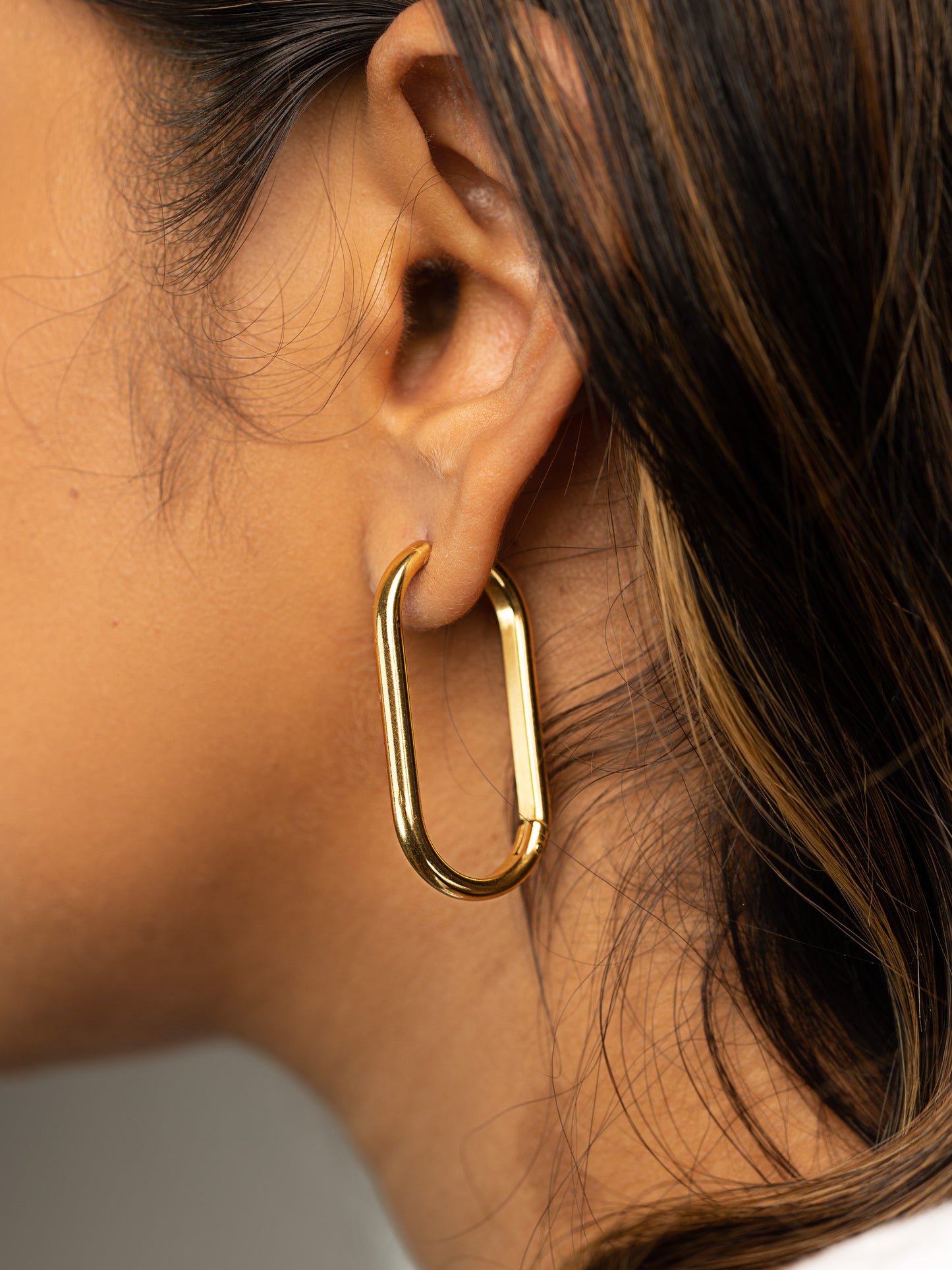 OVO HUGGIES | 18K Gold - LILÈ - Earring - LILÈ - online jewellery store - jewelry online - affordable jewellery online Australia