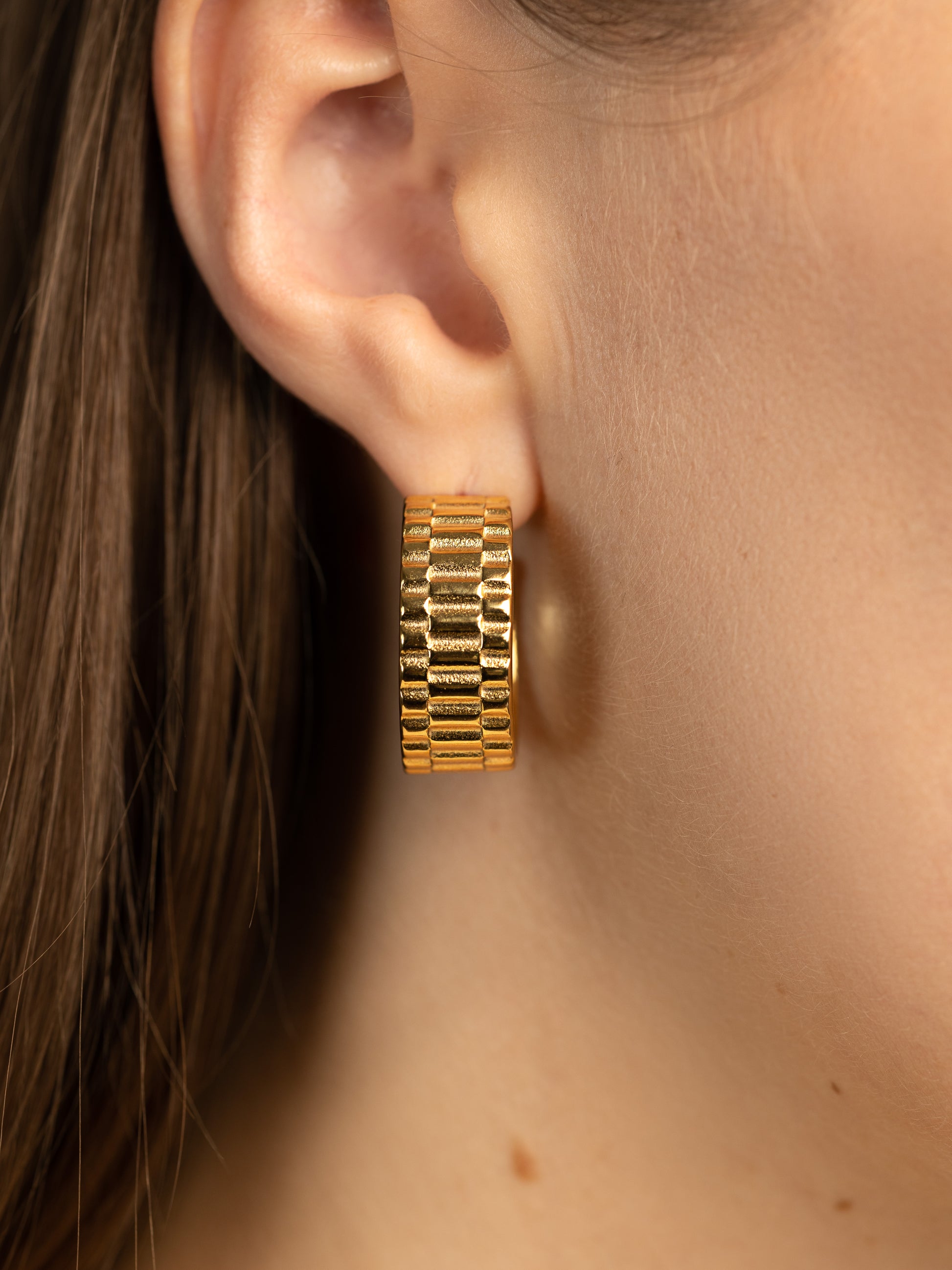 ZANZI HOOPS | 18K Gold - LILÈ - Earring - LILÈ - online jewellery store - jewelry online - affordable jewellery online Australia