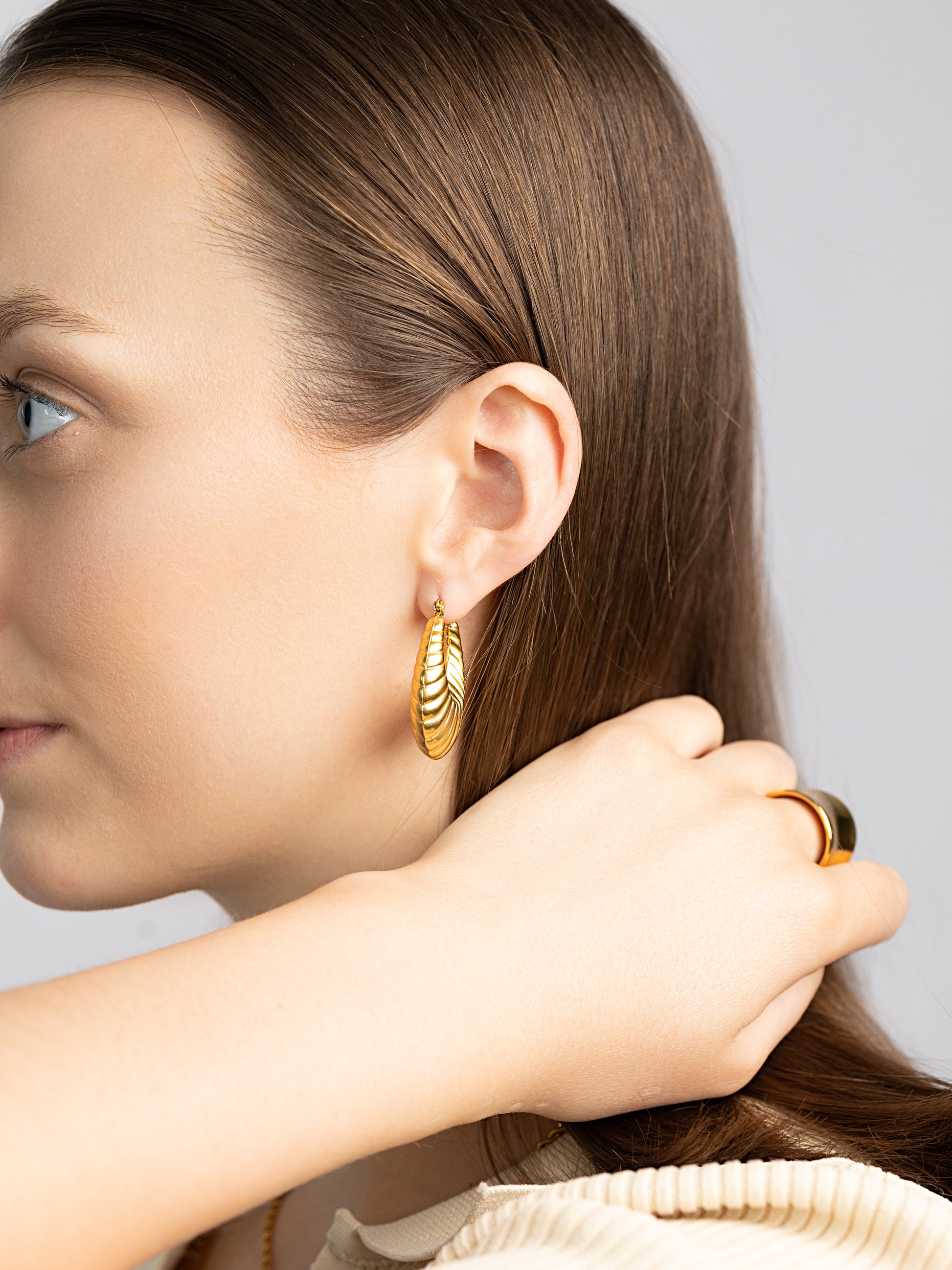KADOMA HOOPS | 18K Gold - LILÈ - Earring - LILÈ - online jewellery store - jewelry online - affordable jewellery online Australia
