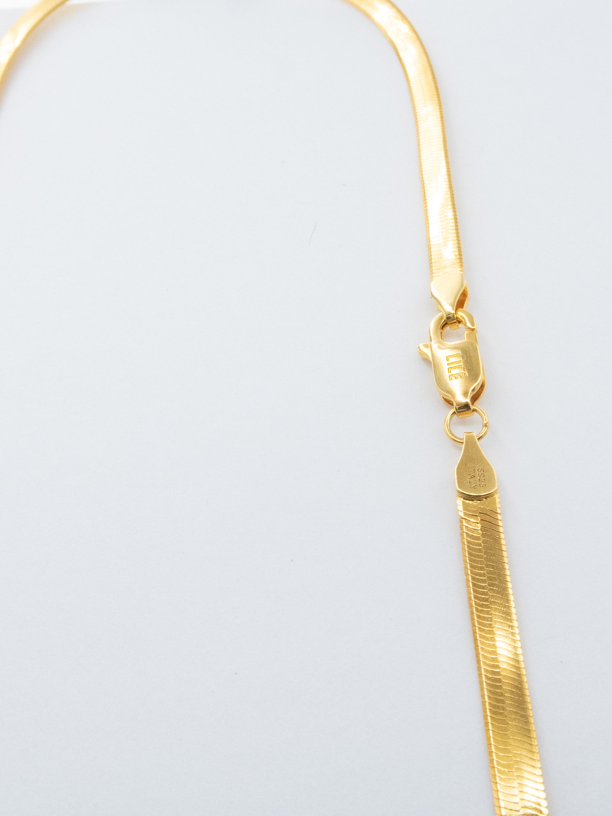 HERRINGBONE CHAIN | 18K Gold - LILÈ - Necklace - LILÈ - online jewellery store - jewelry online - affordable jewellery online Australia