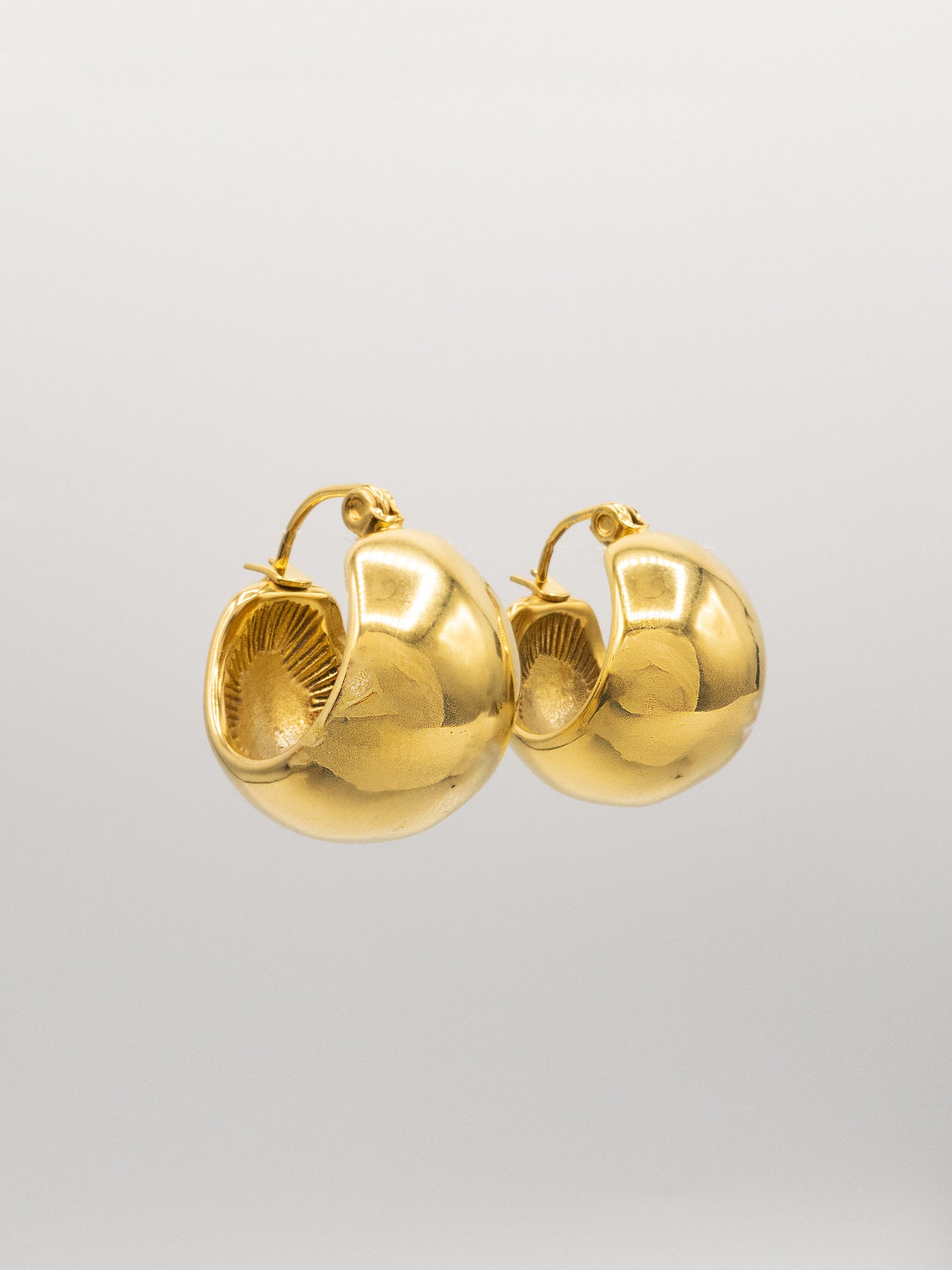 LIDO HOOPS | 18K Gold - LILÈ - Earring - LILÈ - online jewellery store - jewelry online - affordable jewellery online Australia