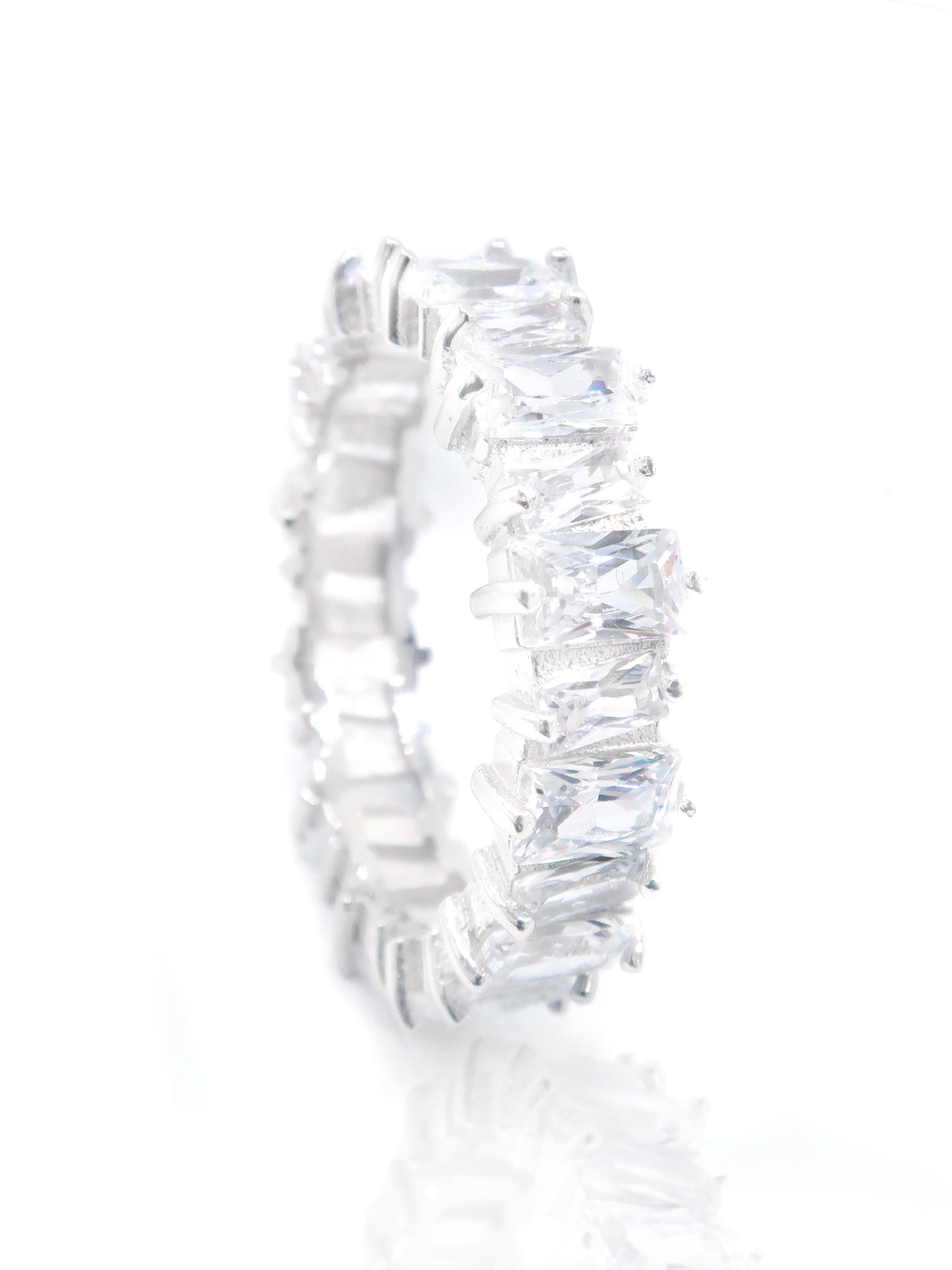 CRUSHED CRYSTAL RING close up image